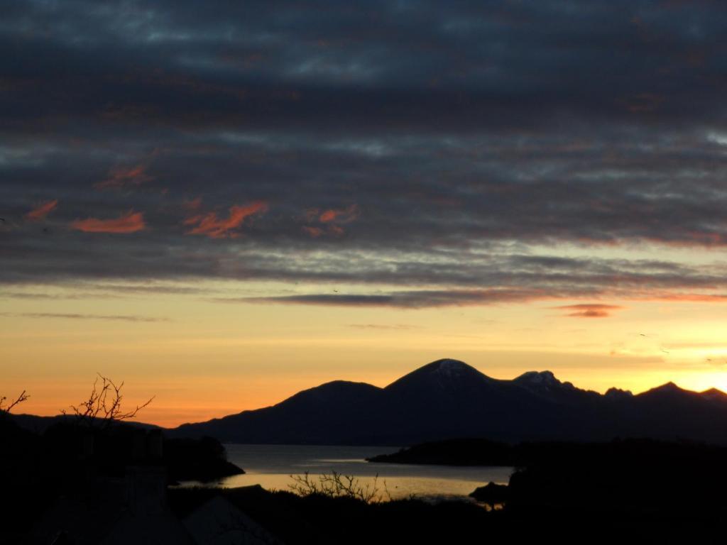 Creag Dubh Bed & Breakfast Kyle of Lochalsh Dış mekan fotoğraf